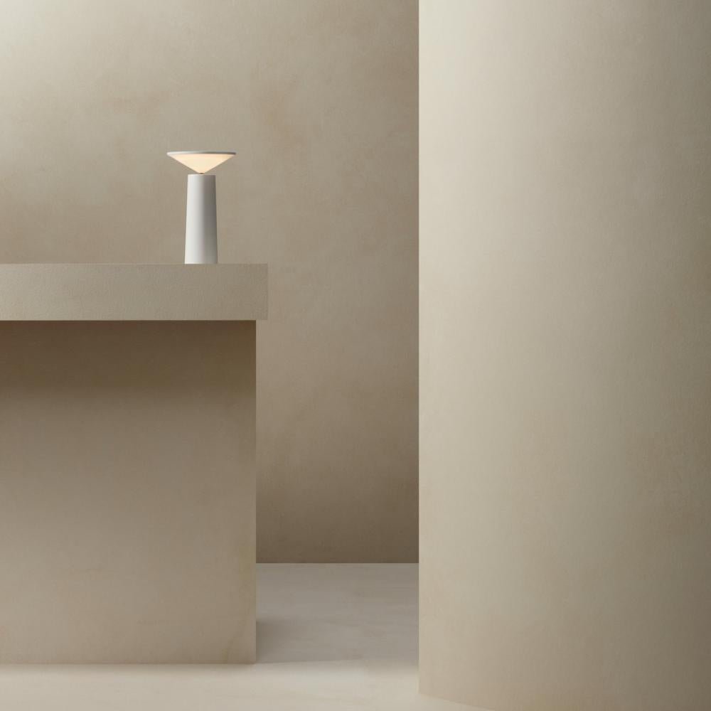 Lámpara de mesa recargable inalámbrica