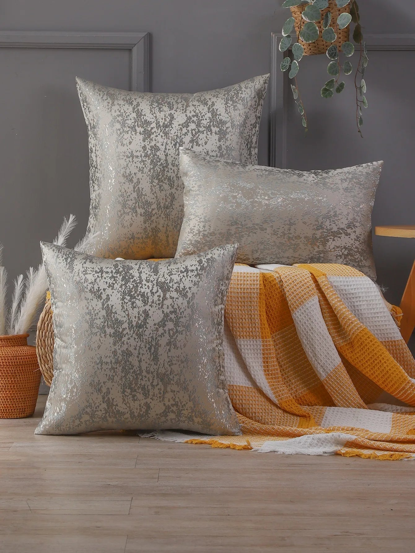 Luxurious Velvet Pillowcases