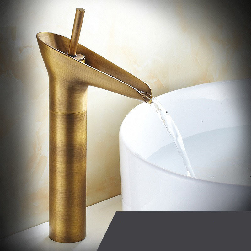 Mirelia | Retro Waterfall Bathroom Faucet 3
