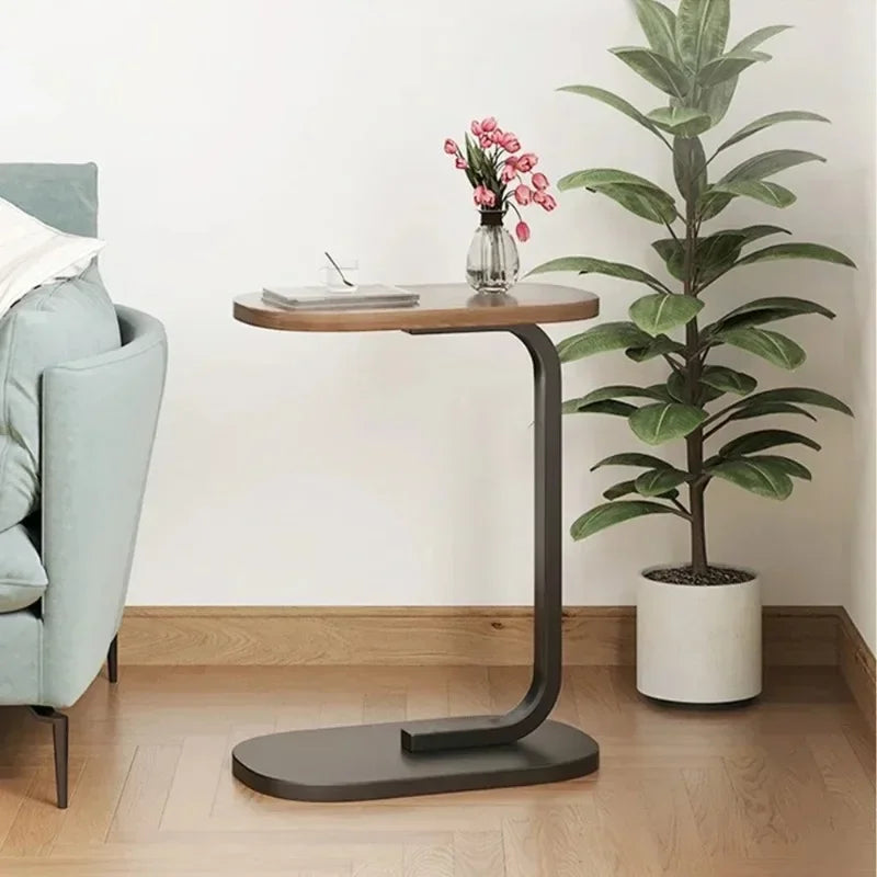 Mesa auxiliar moderna en forma de C