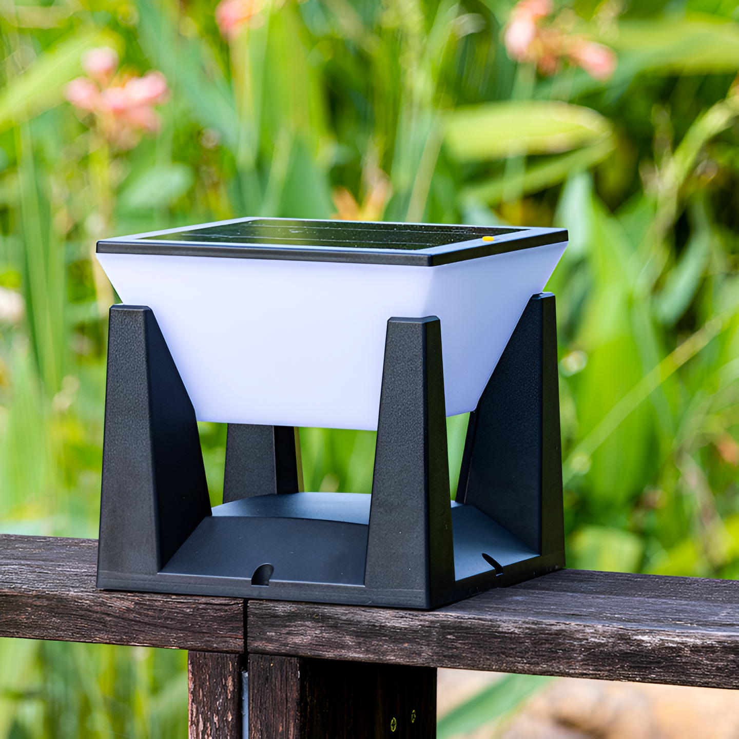 Lámpara Solar Moderna para Jardín