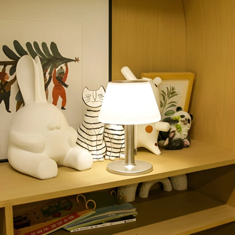 Solara | Solar Table Lamp for Outdoor Elegance 4