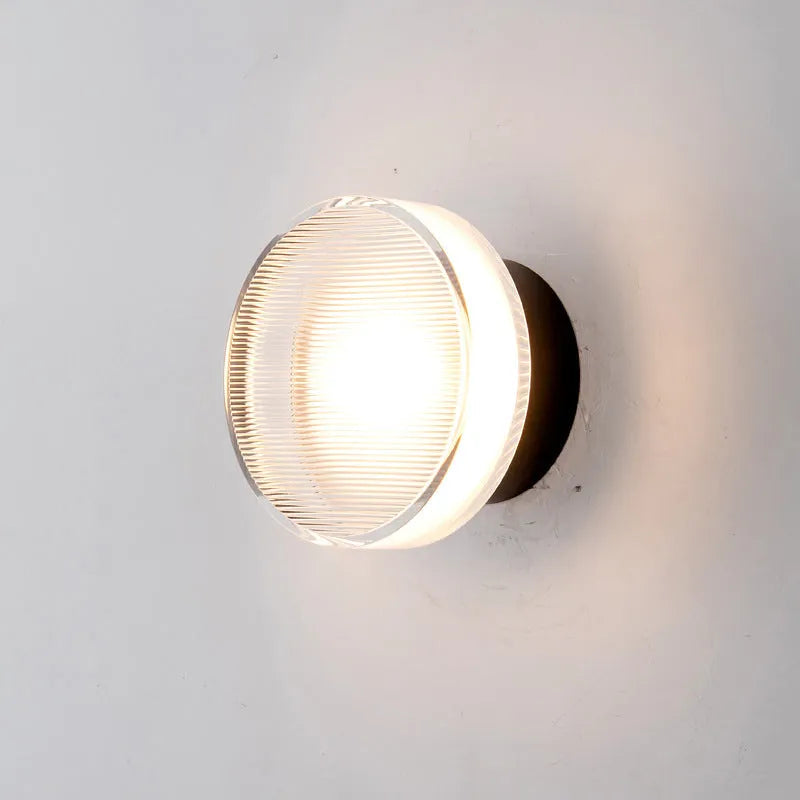 Veluna | Modern Wall Sconce Light with Black and Gold Design 0