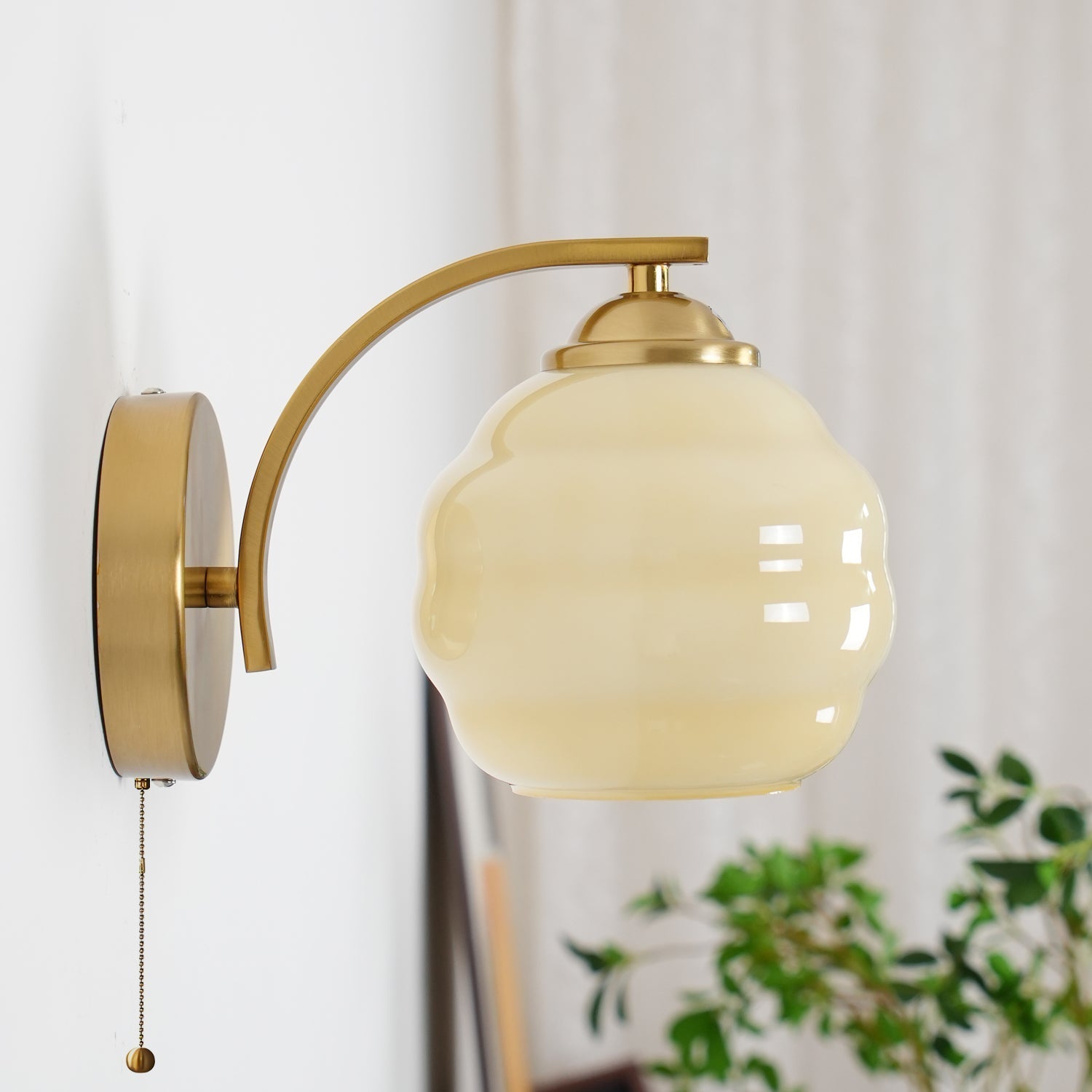 GlowTrek | Gatsby Glow wall light | Lamp Lounge