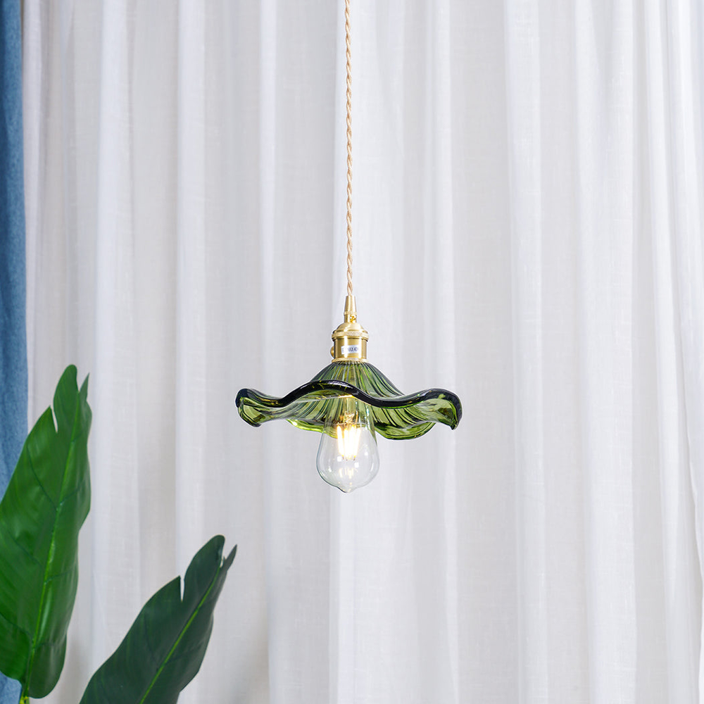 Artistic Hibiscus-Inspired Pendant Light