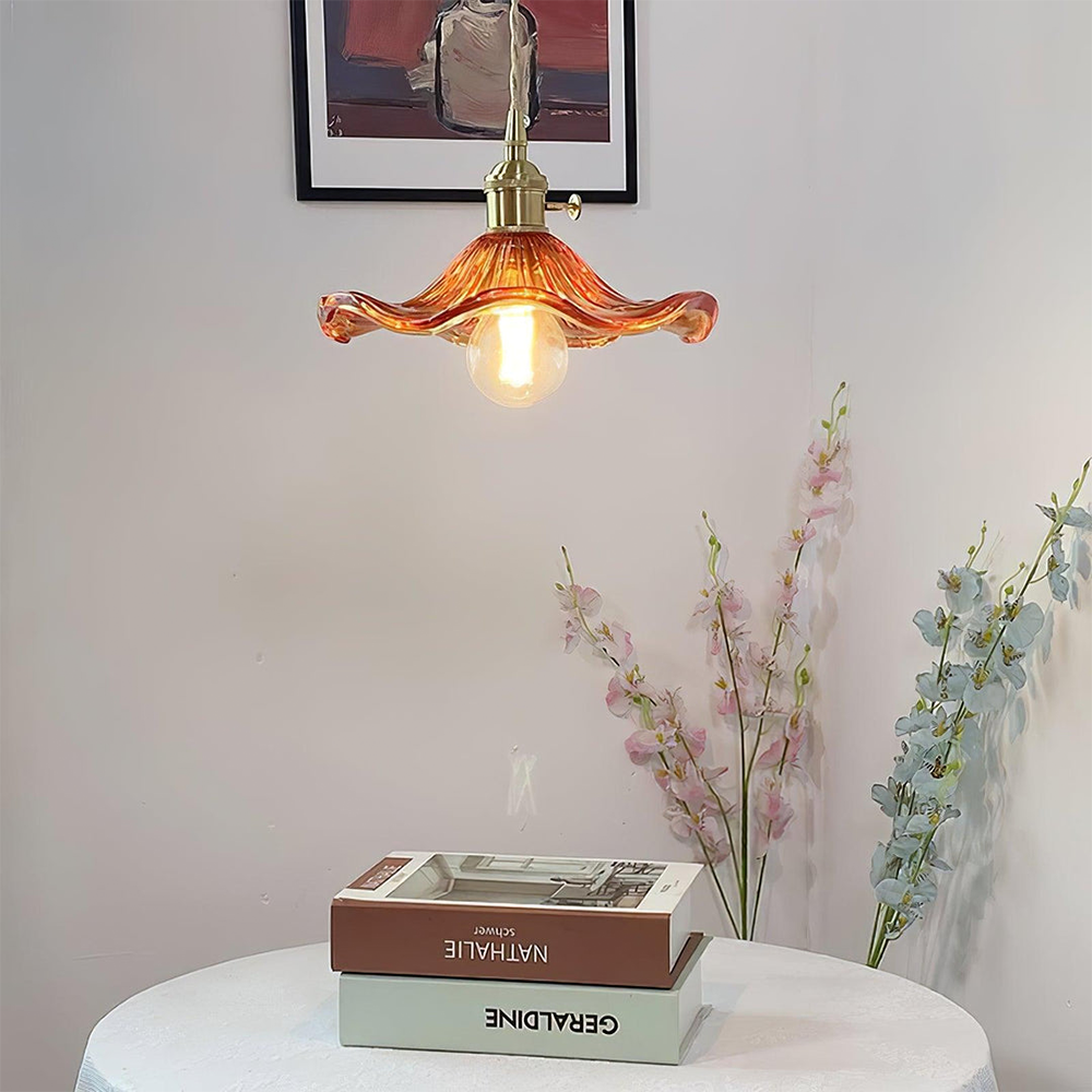 Artistic Hibiscus-Inspired Pendant Light