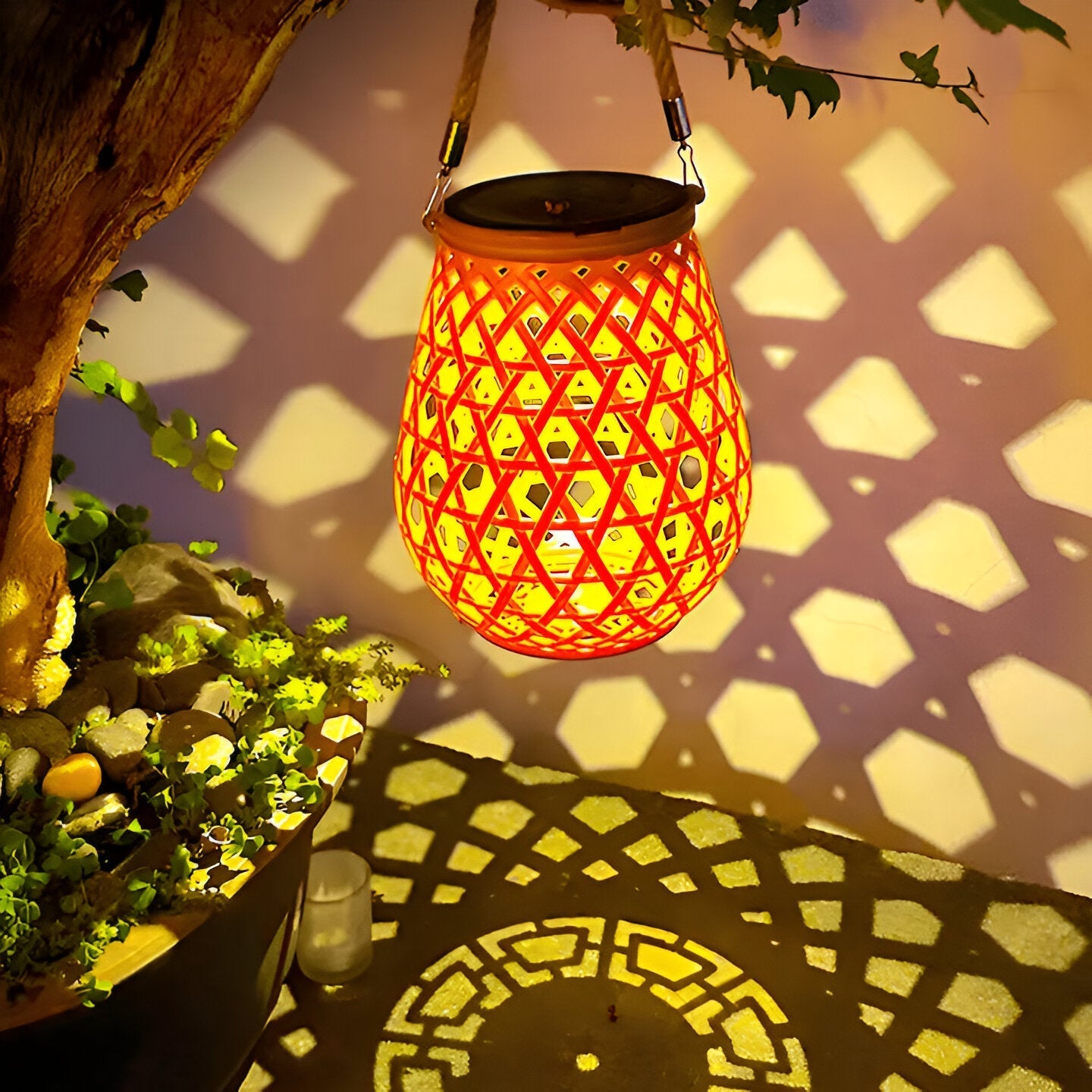 Bamboo-Style Solar Garden Lantern Lighting