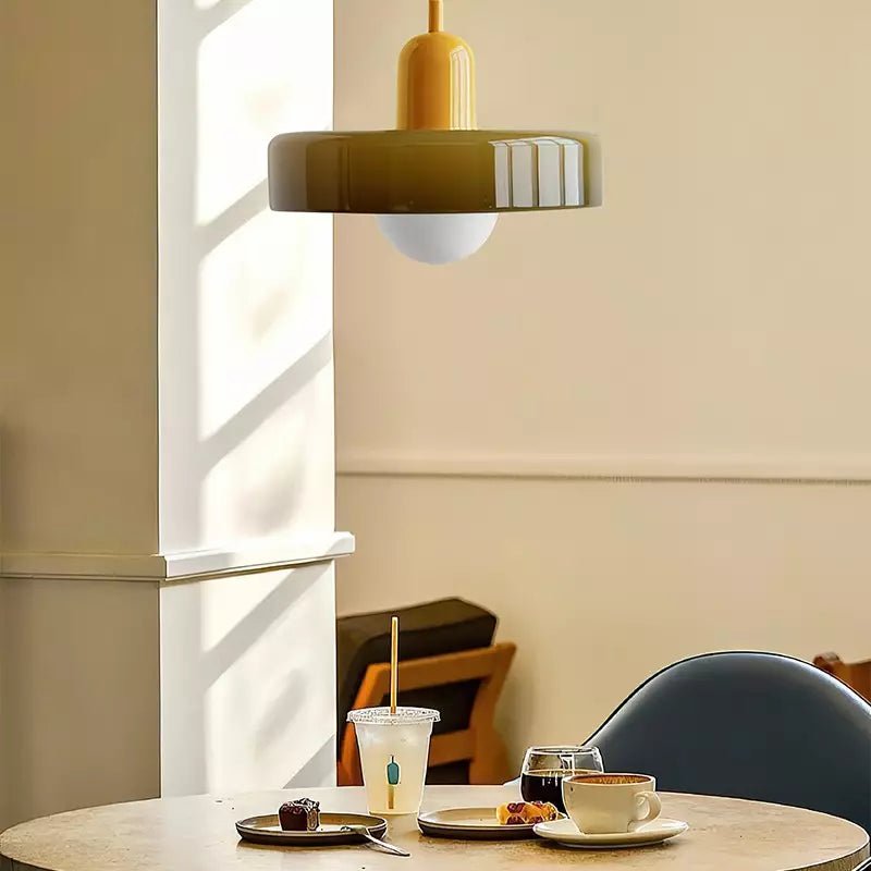 Bauhaus | Pendant light made of colored glass