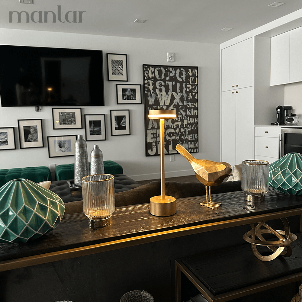 Adjustable Cordless Table Lamp