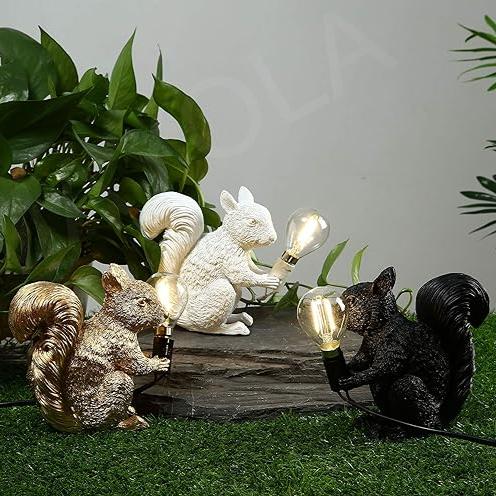 Cute Squirrel Table Lamp