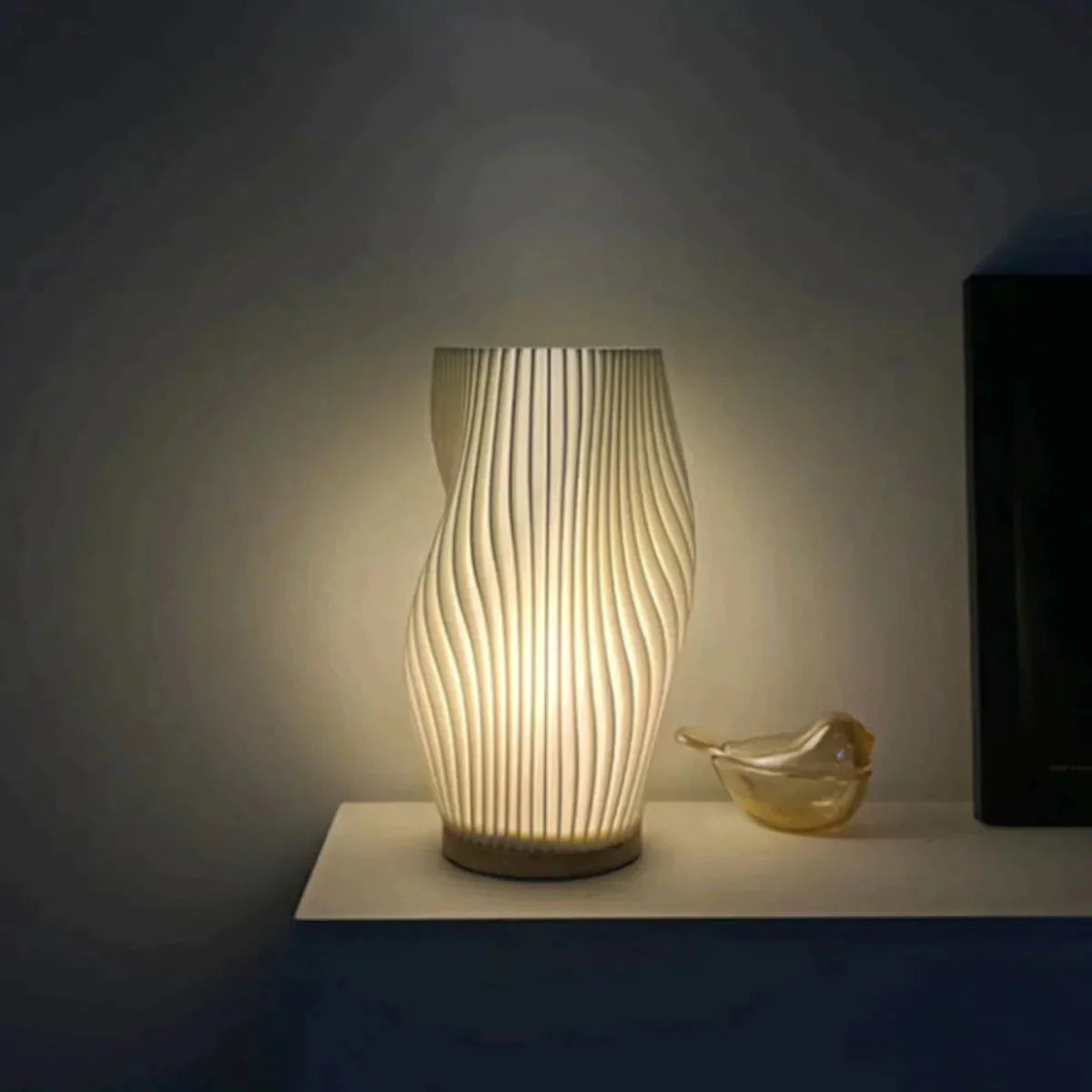Dimmable USB Table Lamp