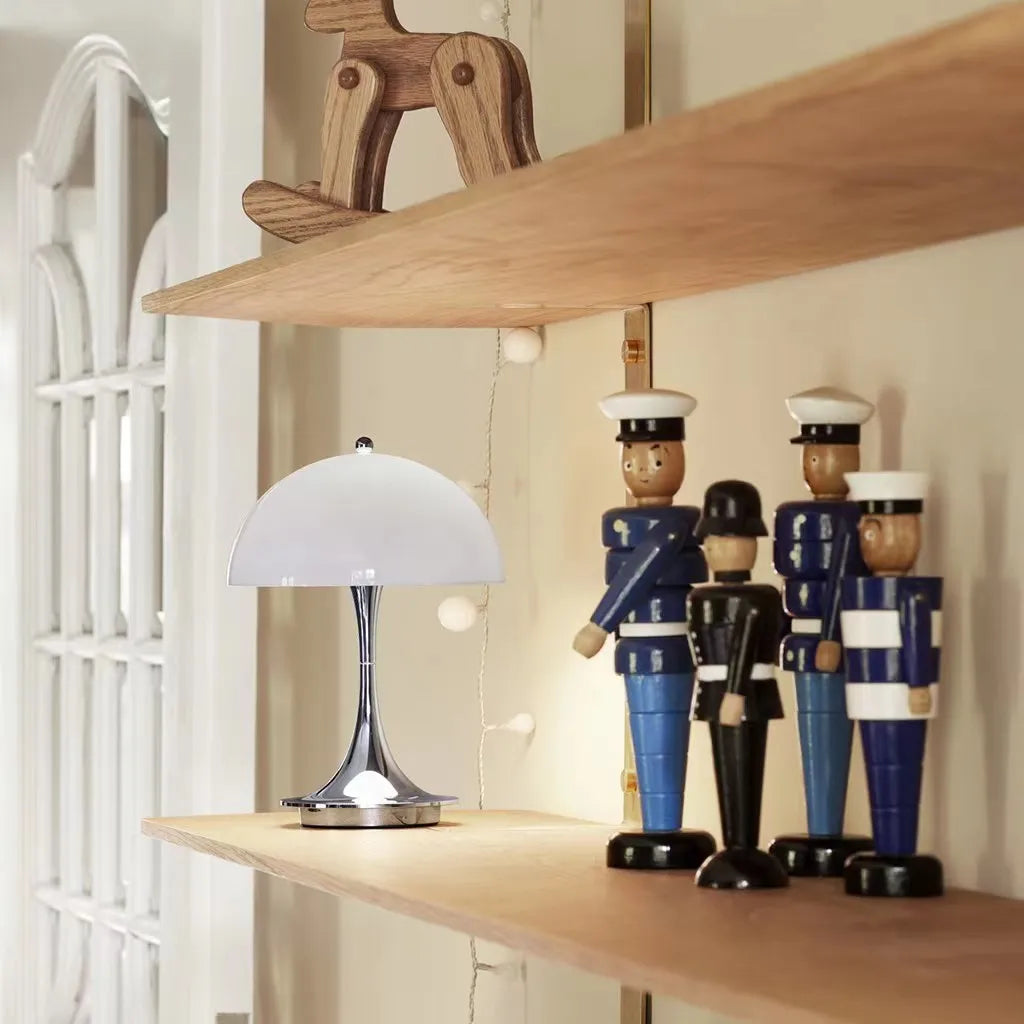 Eclateaura - An enchanting rechargeable table lamp