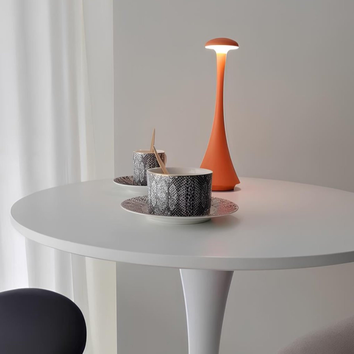 Elance | Lampada da tavolo senza fili con controllo touch, illuminazione dimmerabile per comodino o scrivania