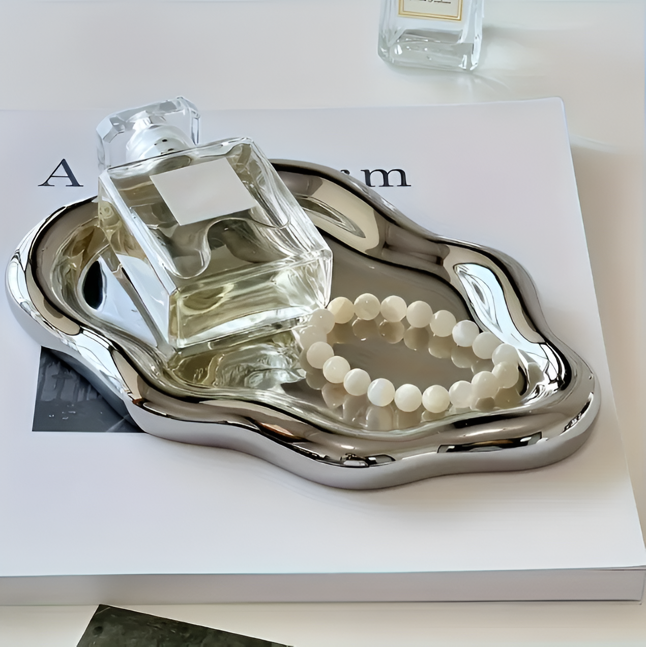 Elegant Ceramic Jewelry Dish