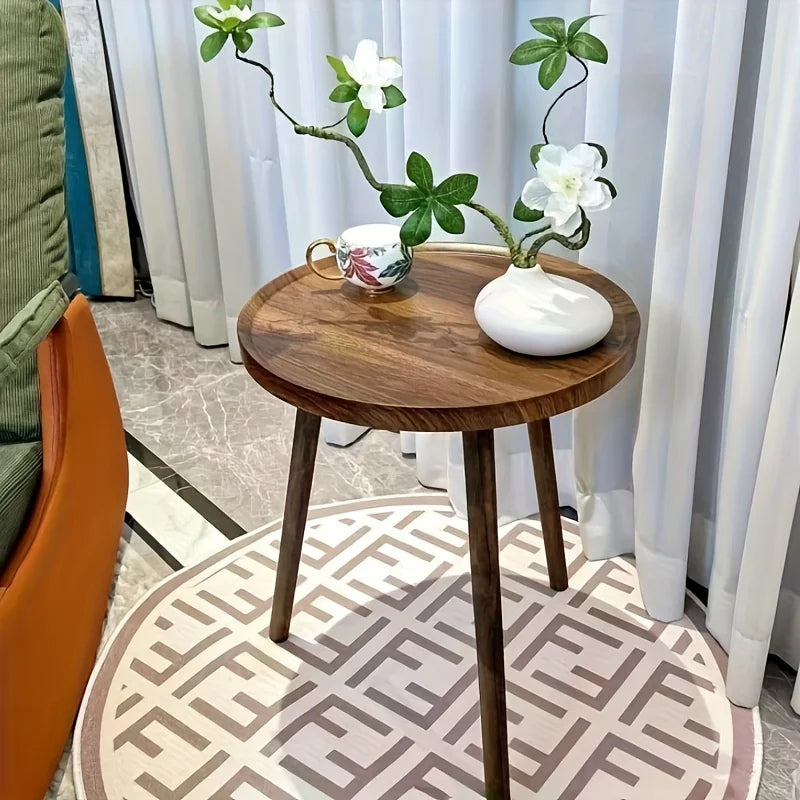 Eleganter Holztisch für Kaffee