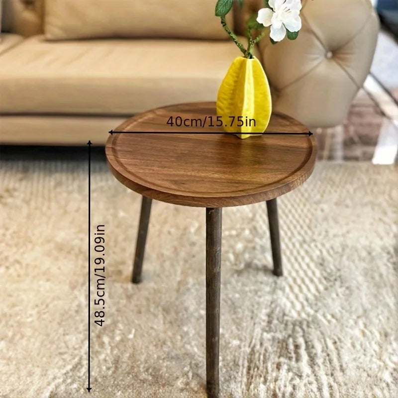 Eleganter Holztisch für Kaffee