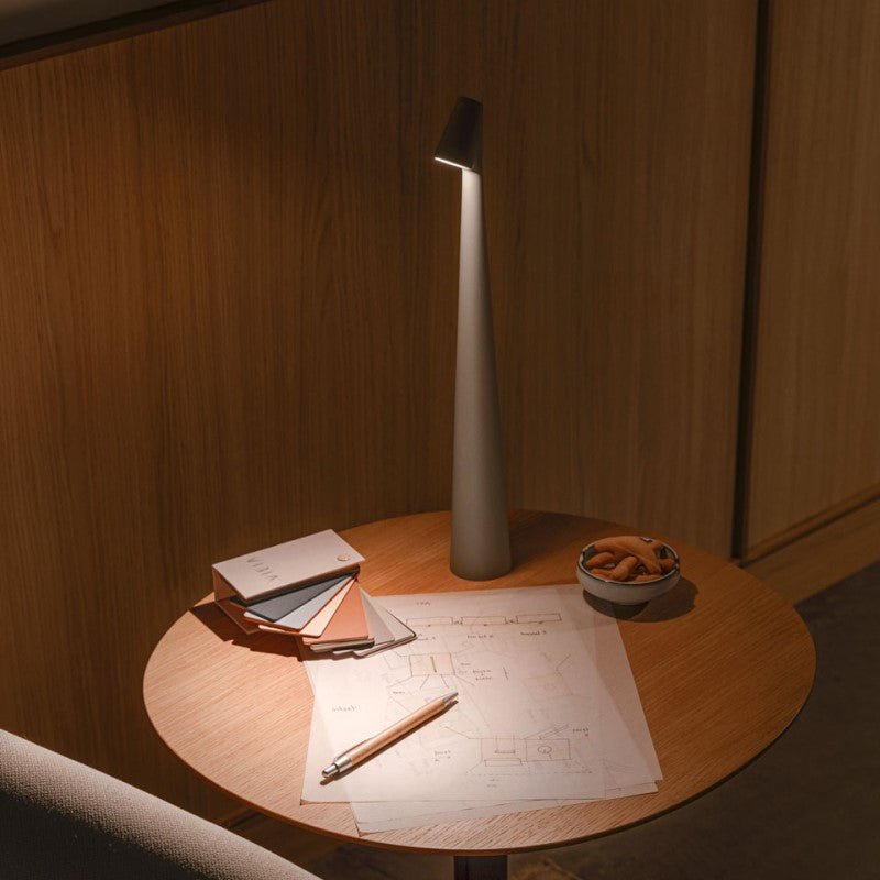 Luminara | Lámpara de mesa minimalista