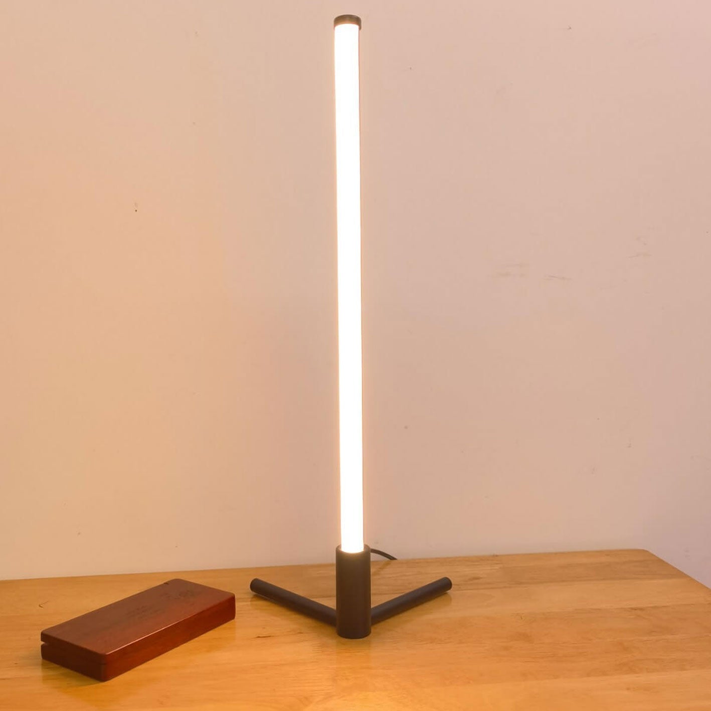 Lumospark | LED Table Lamp for Desk and Bedside 1