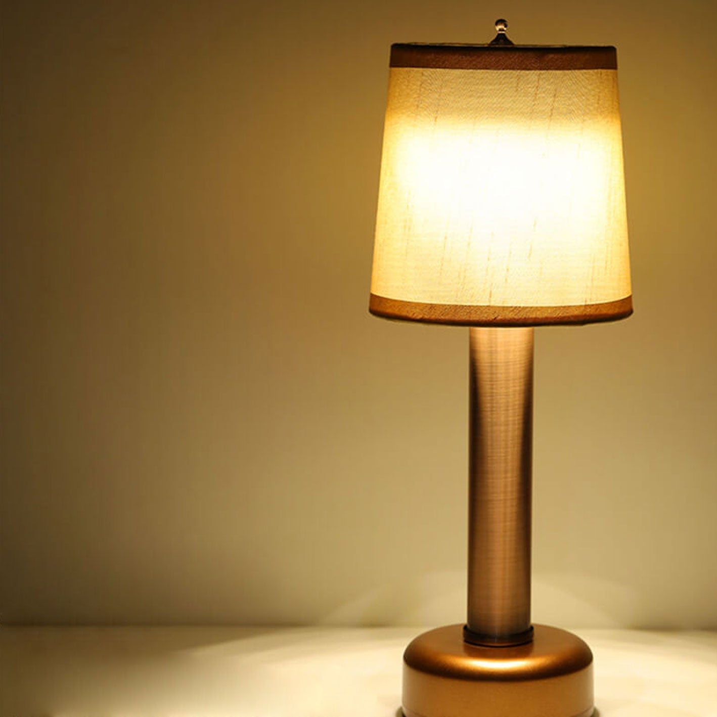 Lumosphere | Cordless LED Table Lamp for Living Room 1
