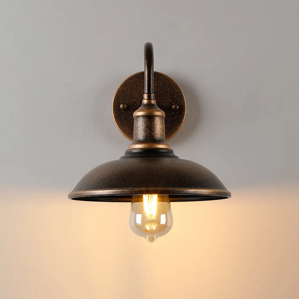 Isyrae | Outdoor Wall Light Fixture