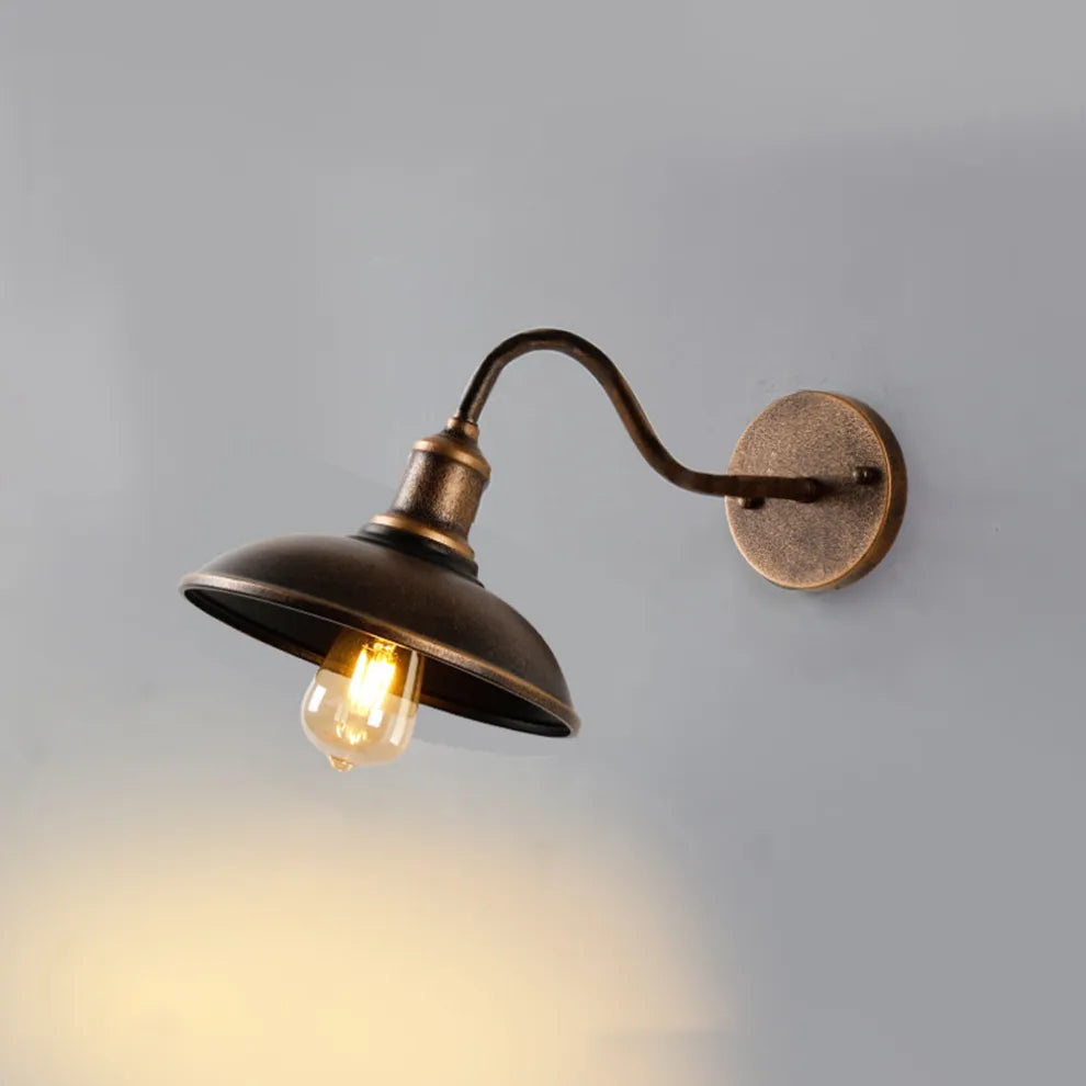 Isyrae | Outdoor Wall Light Fixture