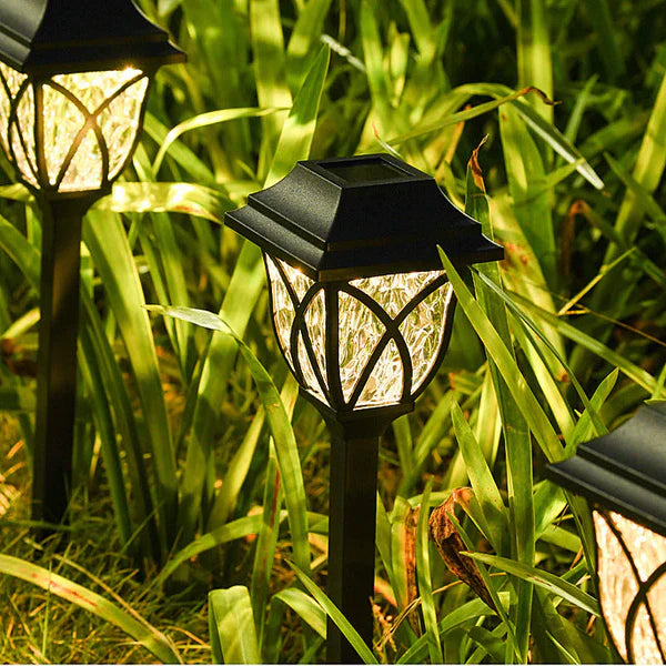 Lunaflare | Solar Garden Lights for Outdoor Landscape Lighting 3