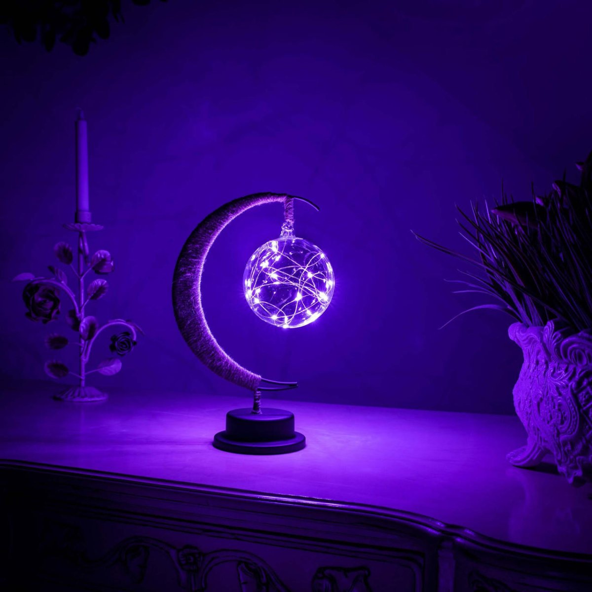 Lunaire | Lámpara de mesa con diseño de luna