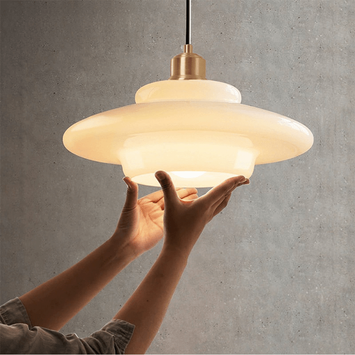Lampada a sospensione in vetro elegante