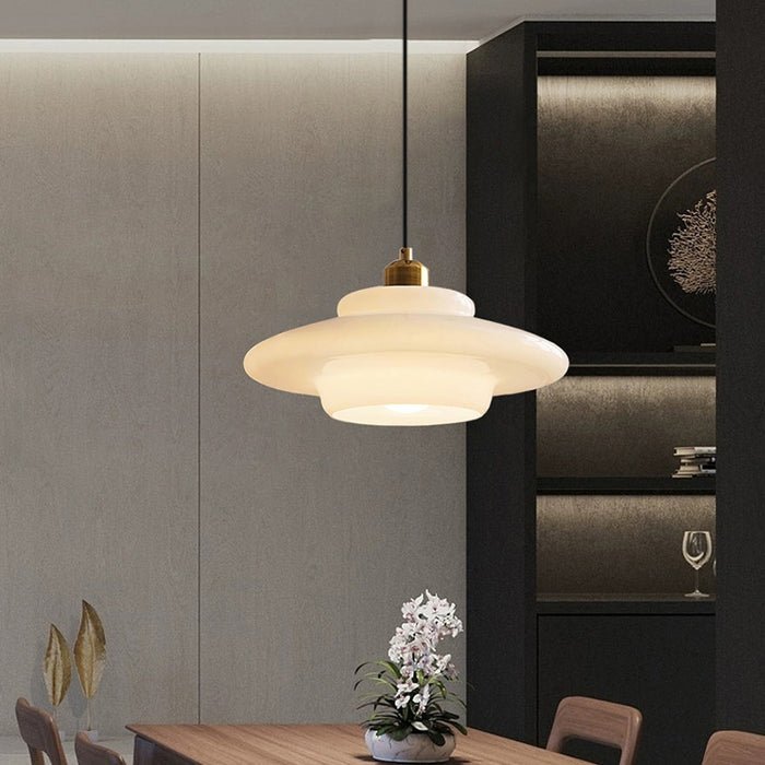 Lampada a sospensione in vetro elegante