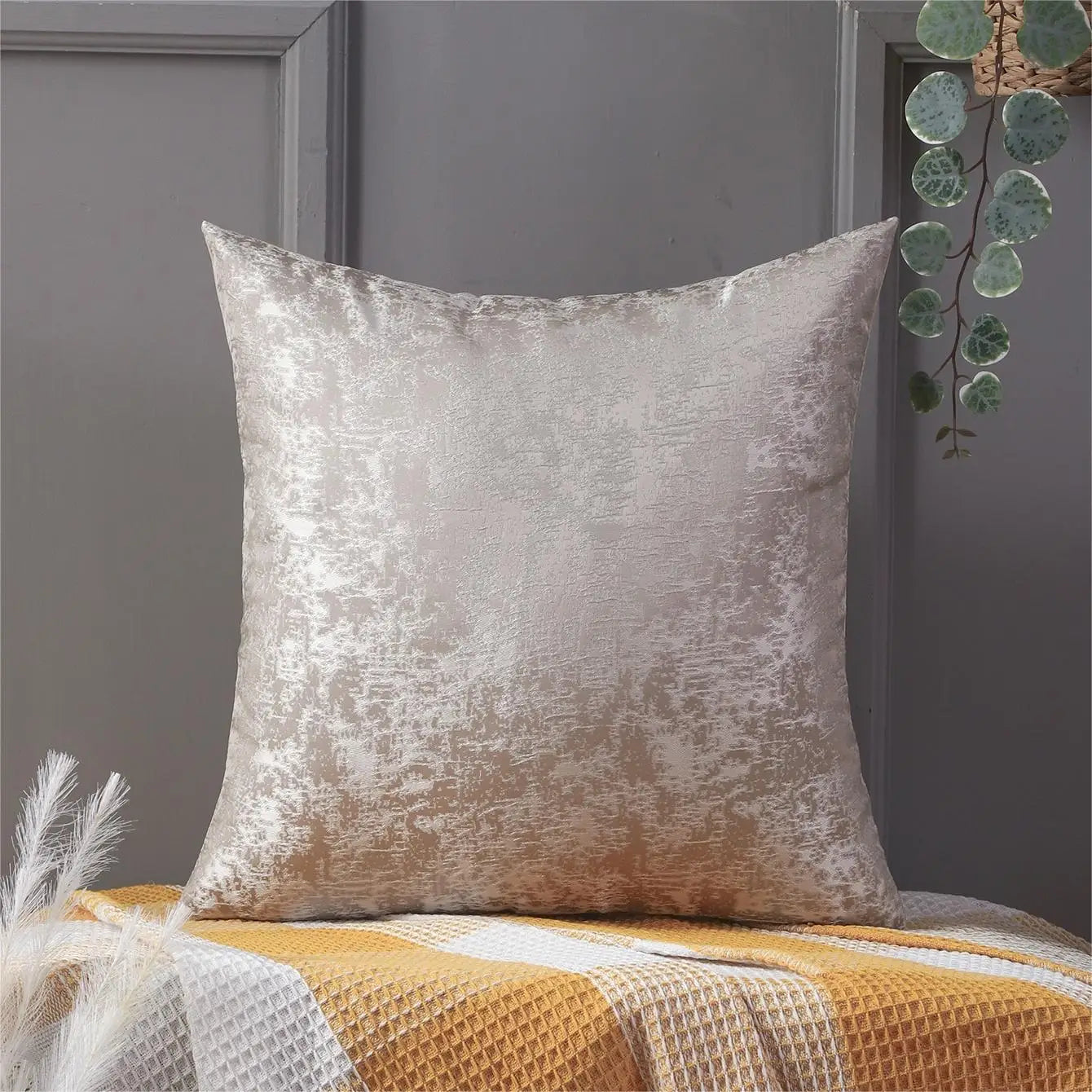 Luxurious Velvet Pillowcases