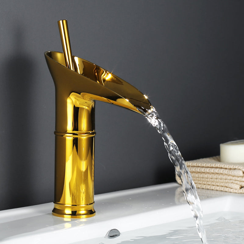 Mirelia | Retro Waterfall Bathroom Faucet 1