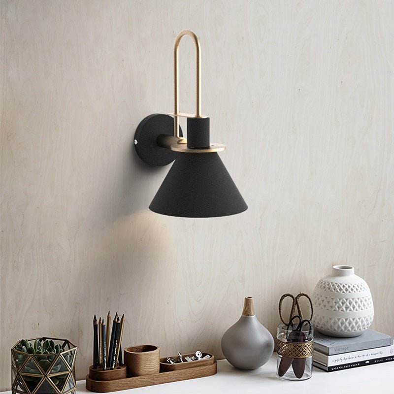 Mistral | Lámpara de pared moderna