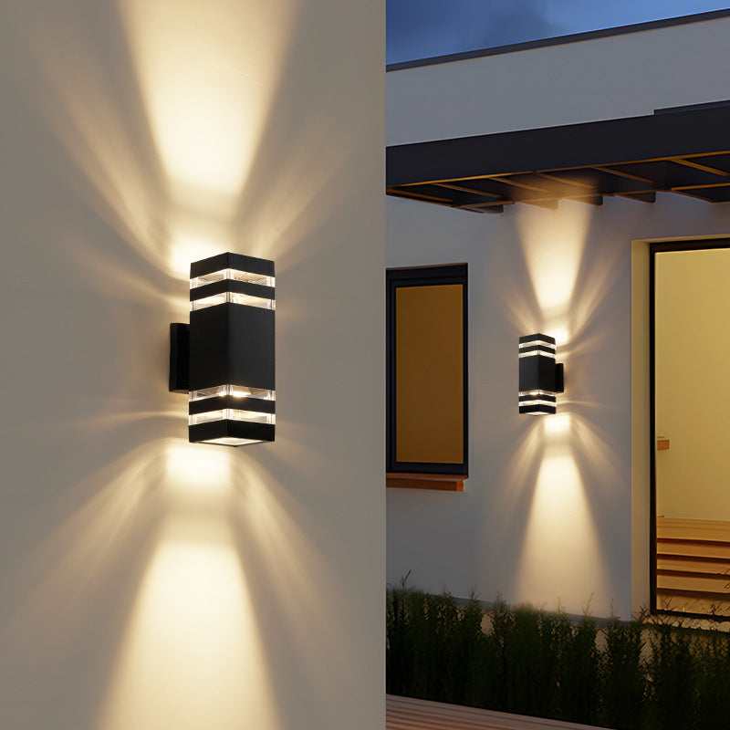 Lámpara de pared exterior moderna de doble cabezal para uso exterior - Iluminación hacia arriba y hacia abajo