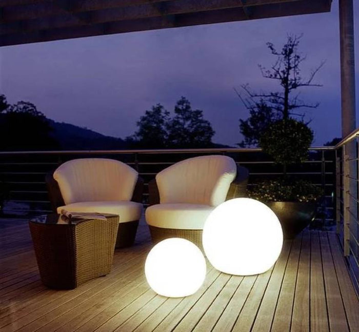 Modern Outdoor LED Garden Lamp with Remote Control