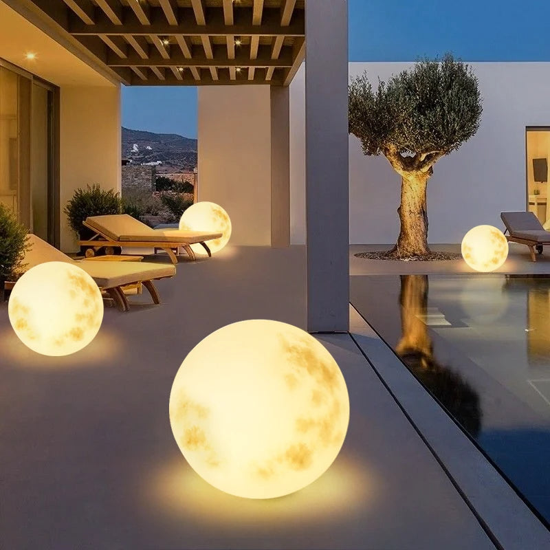 Moonlamp - Garden lamp in the shape of a moon