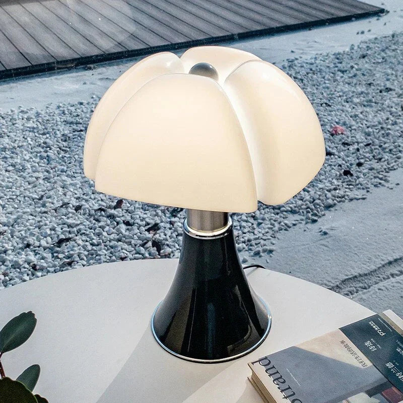 Myrrona | Moderne Tafellamp
