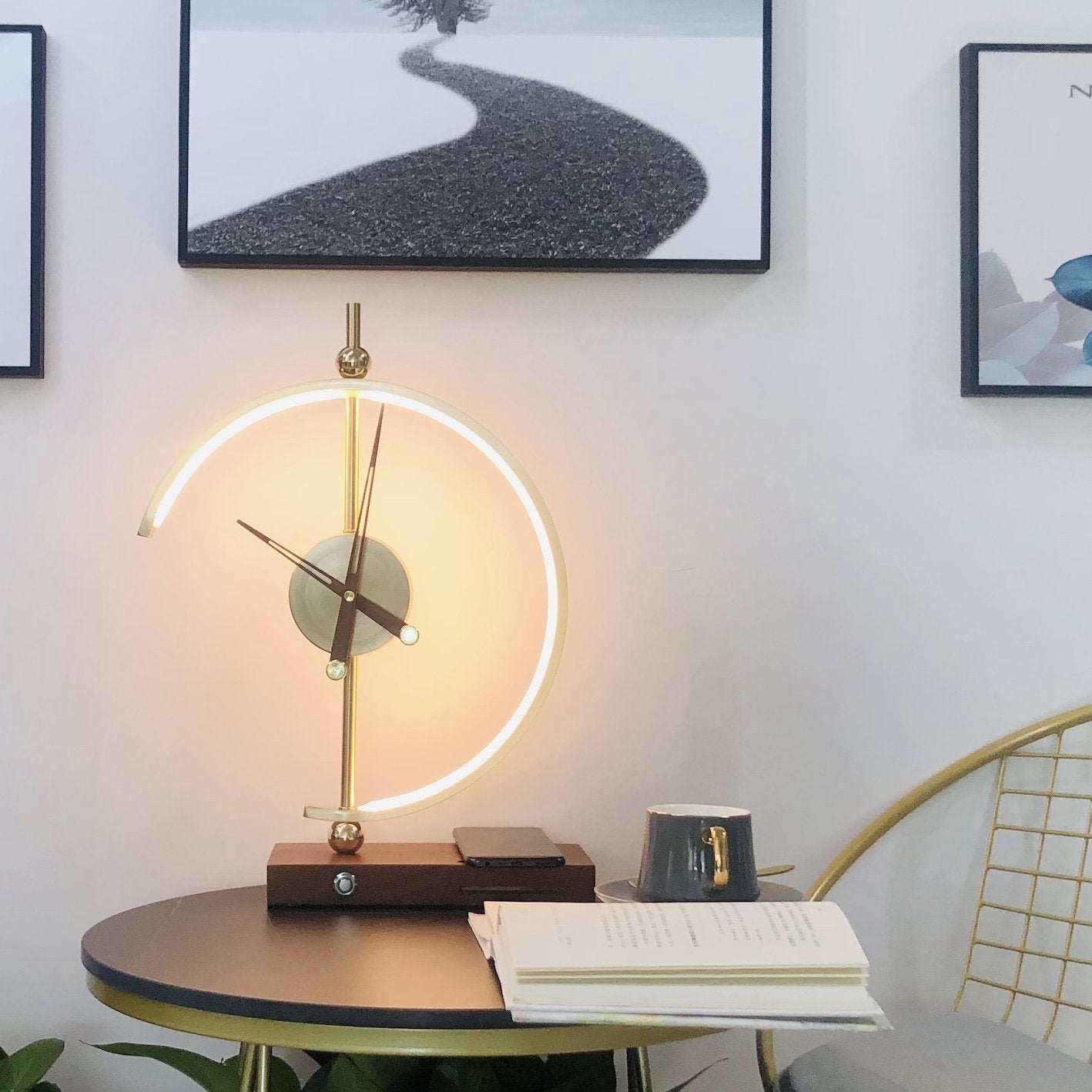 Nagoyalight | Luxury Lamp Clock with Charger