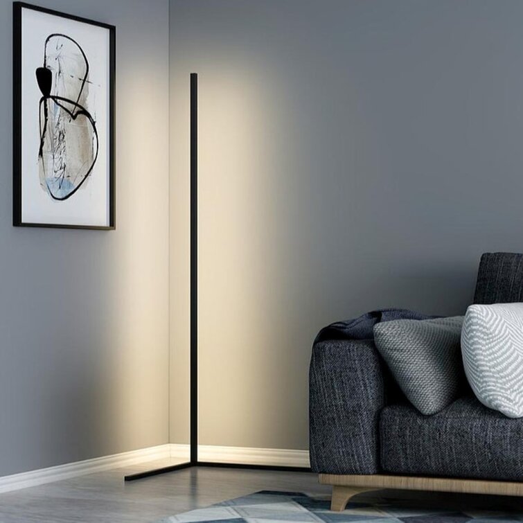 Nerithis | Staande Hoek Vloerlamp