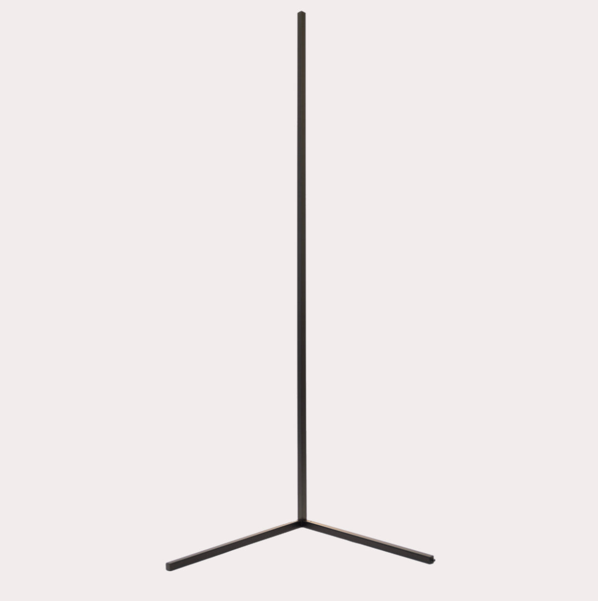 Nerithis | Staande Hoek Vloerlamp