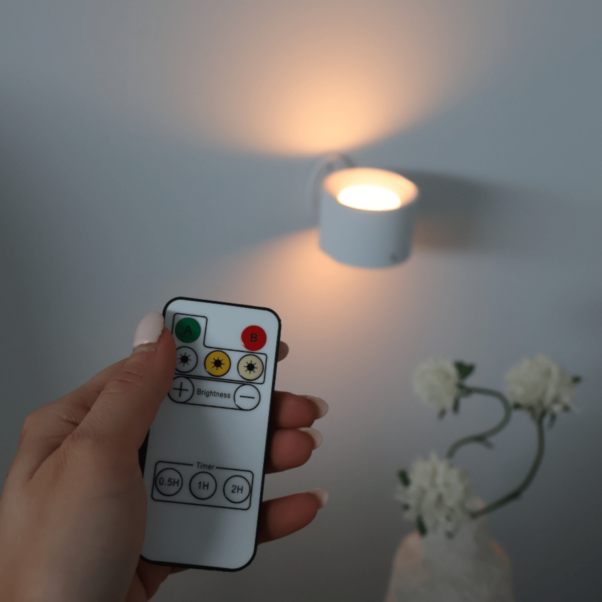 Nuvia | Lámpara de pared LED inalámbrica