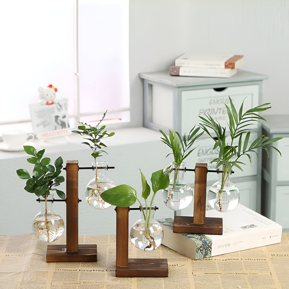 Soporte rústico de madera para plantas