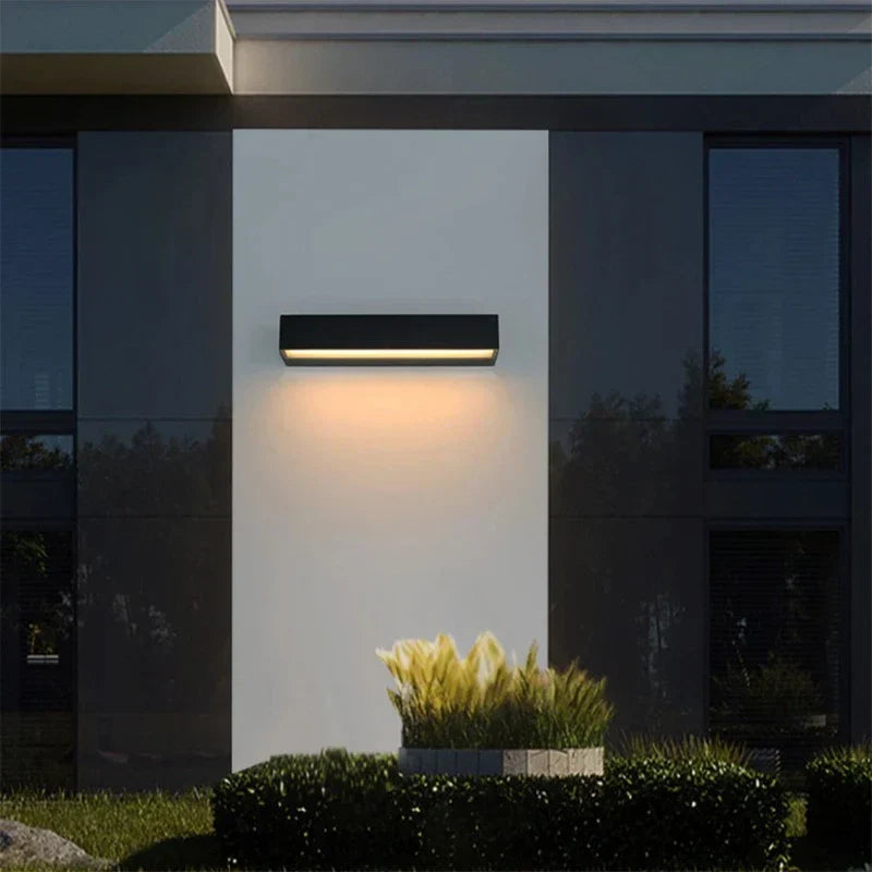 Iluminación de pared exterior solar
