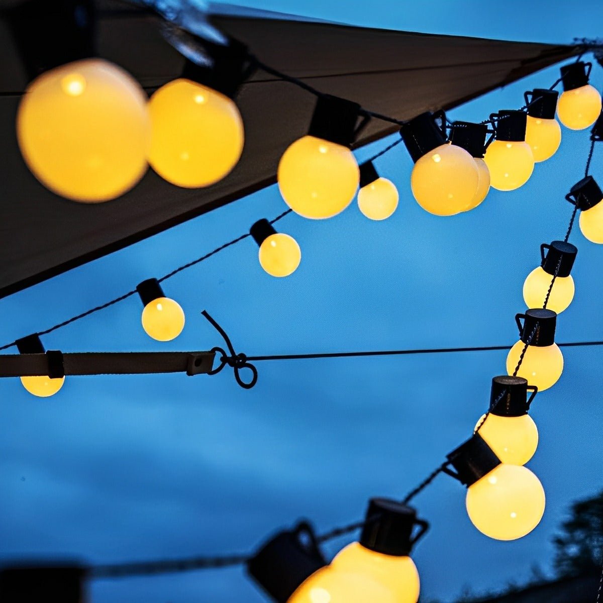 SolaraGlow | Solar Lights Outdoor String Lighting for Garden Parties 2