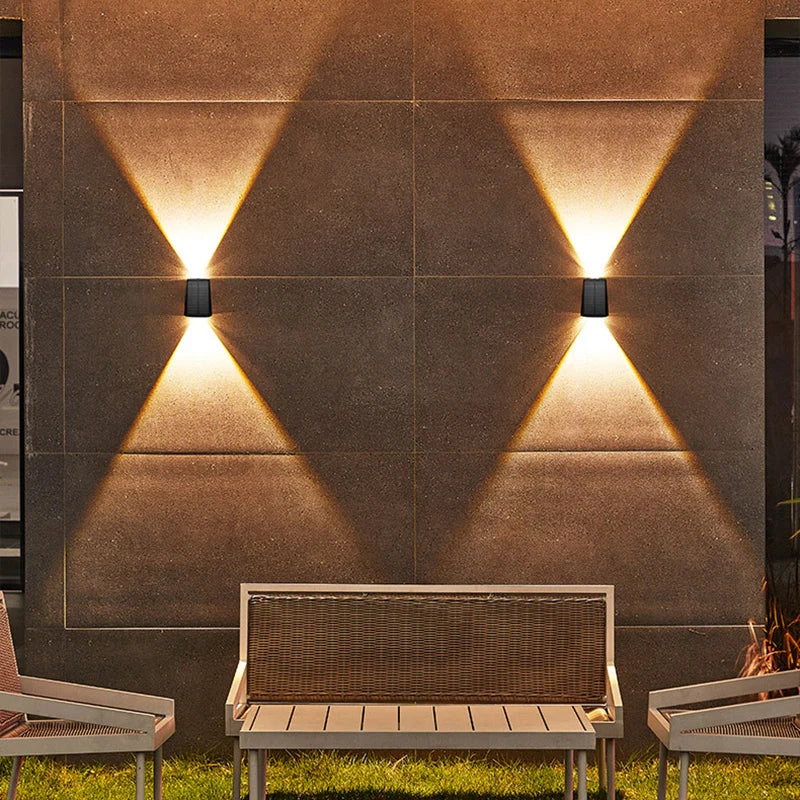 Solara | Outdoor Wall Light with Solar LED Technology 4