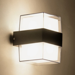 Weatherproof LED Outdoor Wall Light