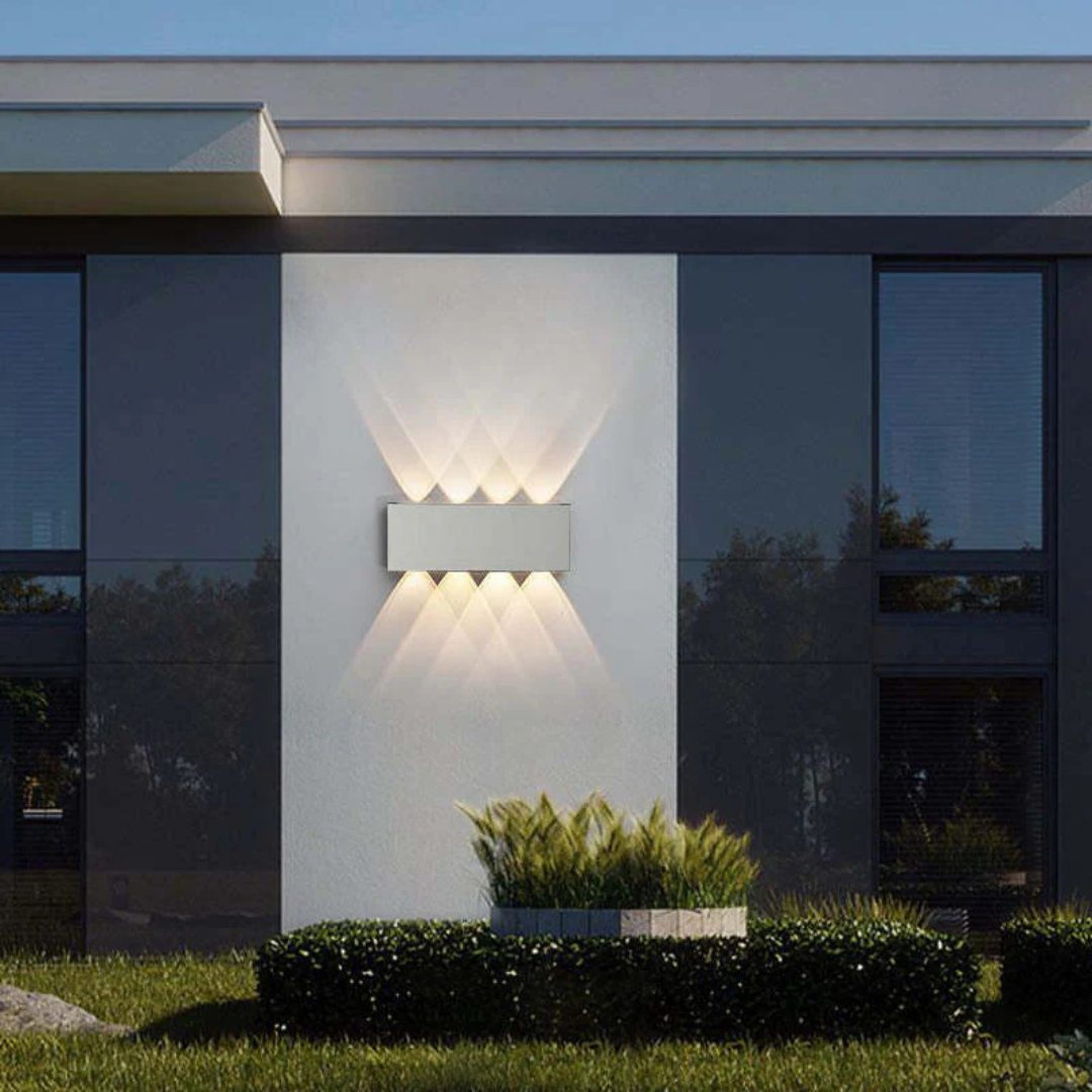 Stralux | Lámpara de pared LED versátil
