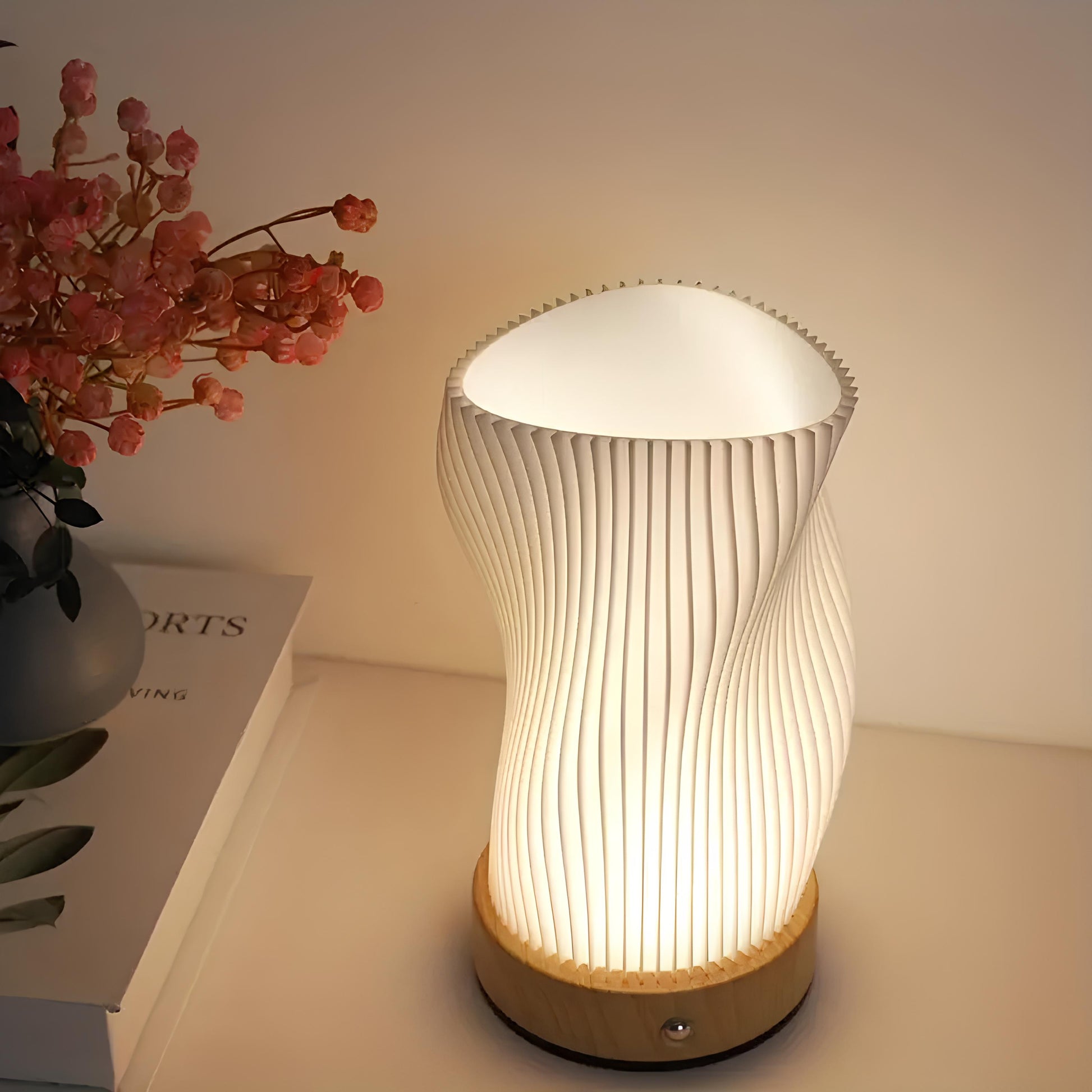 VeluGlow | Dimmable LED Lamp with Wavy Design 6