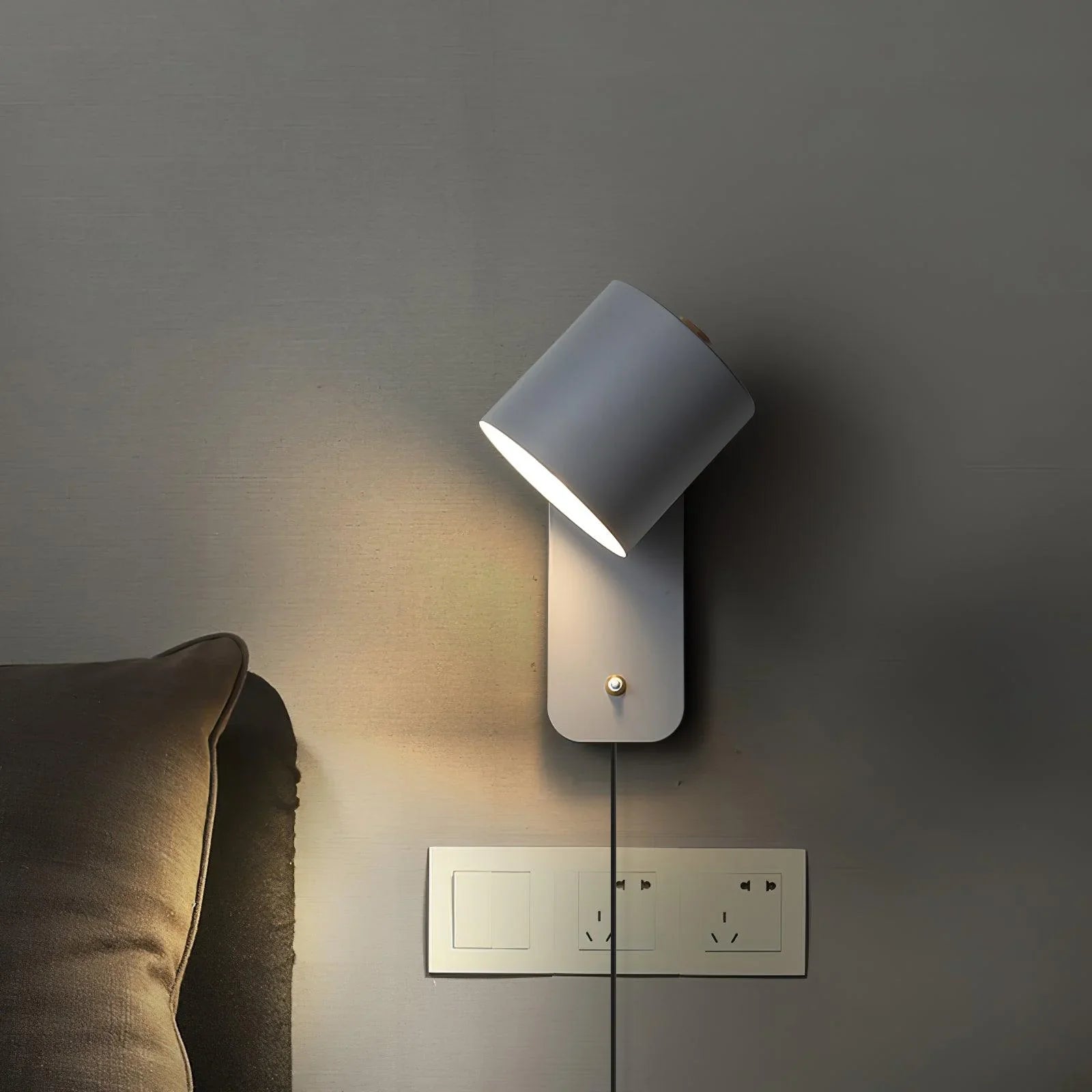 Veluform | Cylindrical Wall Sconce Lighting 3