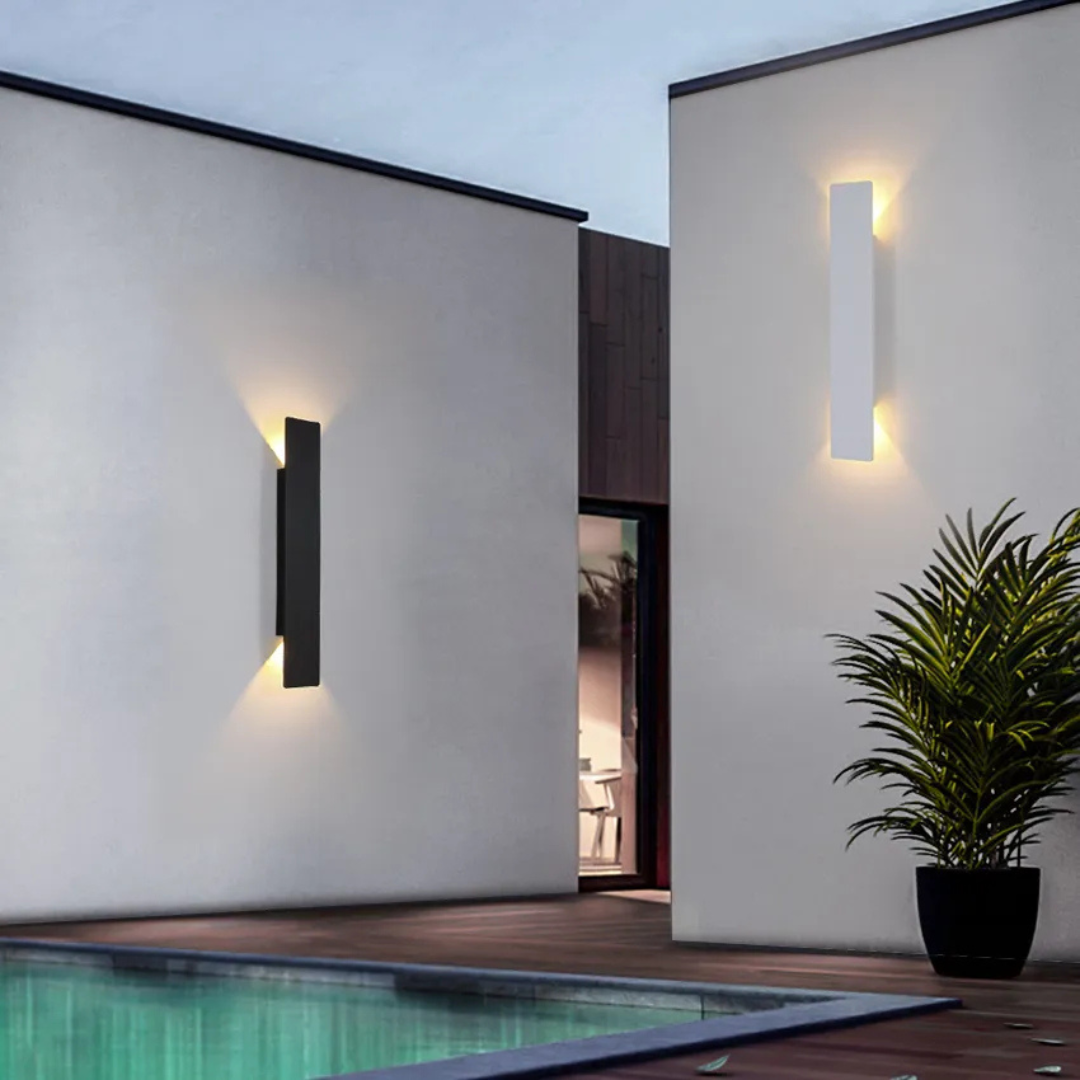 Weather-Resistant Aluminum Outdoor Wall Lamp